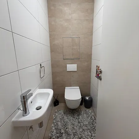 아파트 Panoramic In Center With Private Parking Garage 브라티슬라바
