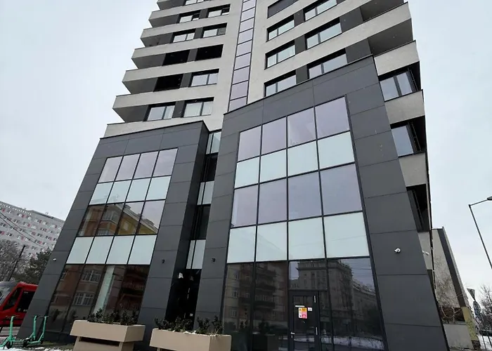 Panoramic In Center With Private Parking Garage Apartament *