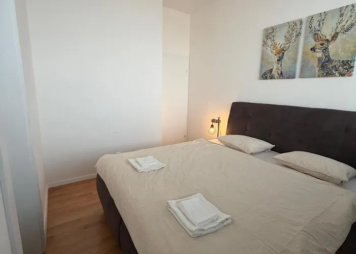 Panoramic In Center With Private Parking Garage Daire *