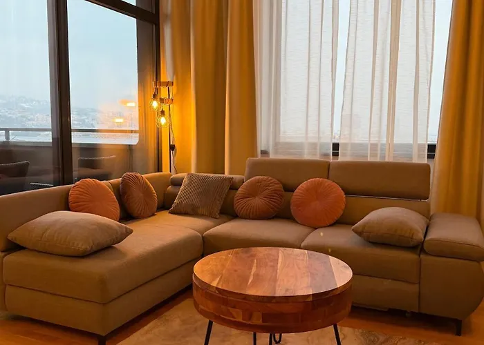 Panoramic In Center With Private Parking Garage Daire *